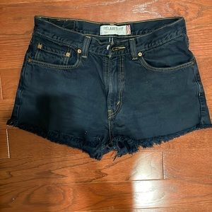 Vintage Levi’s jean shorts